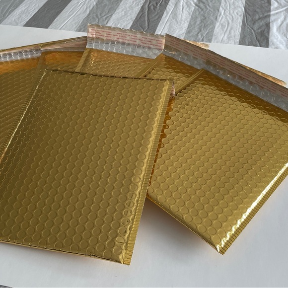 Gold Bubble Enveloppes 8x11’’ - Picture 2 of 5